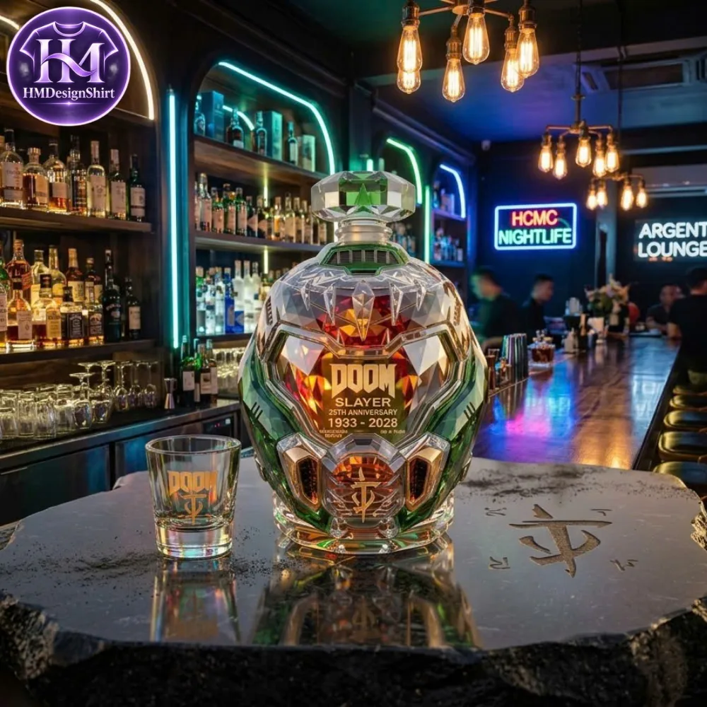 47 Doom Slayer Helmet Glass Whiskey Decanter 2026 — image 2